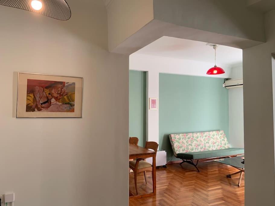 Apartamento 5Th Floor Bright Flat At Bohemian Exarcheia Atenas Exterior foto